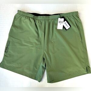 BRAND NEW RLX RALPH LAUREN MEN’S LUX-LEISURE LINED ATHLETIC SHORTS . SIZE- XL.